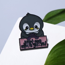 Значок "Пингвинчик" с джойстиком, цвет серый в чёрном металле
