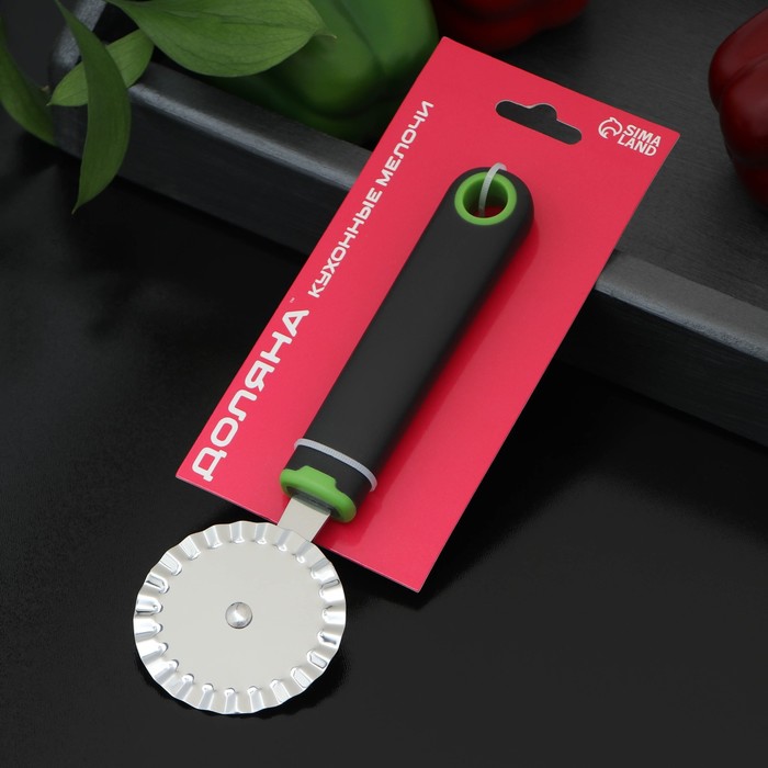 Нож для пиццы и теста ребристый Доляна Lime, 19×6 см, цвет чёрно-зелёный - фото 1876371188