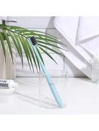 Зубная щетка мягкая, в тубе, бирюзовая 7155709