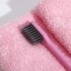 Зубная щетка мягкая, в тубе, розовая - Фото 3