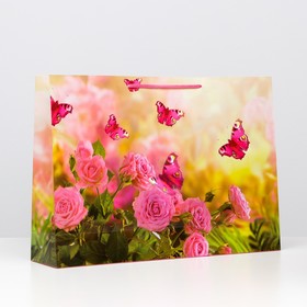 Пакет подарочный ламинированный горизонтальный «Бабочки», 38×53.5×13 см  (артикул 7182425)  большой выбор товаров оптом и в розницу по низким ценам с доставкой
