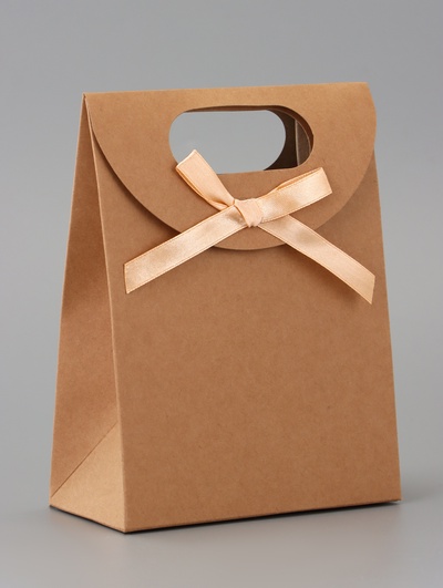 Коробка - пакет с ручкой, крафтовая, 16×12×6 см