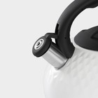 Чайник Magistro Glow, 3 л, со свистком, ручка soft-touch, индукция, нержавеющая сталь, белый - Фото 5