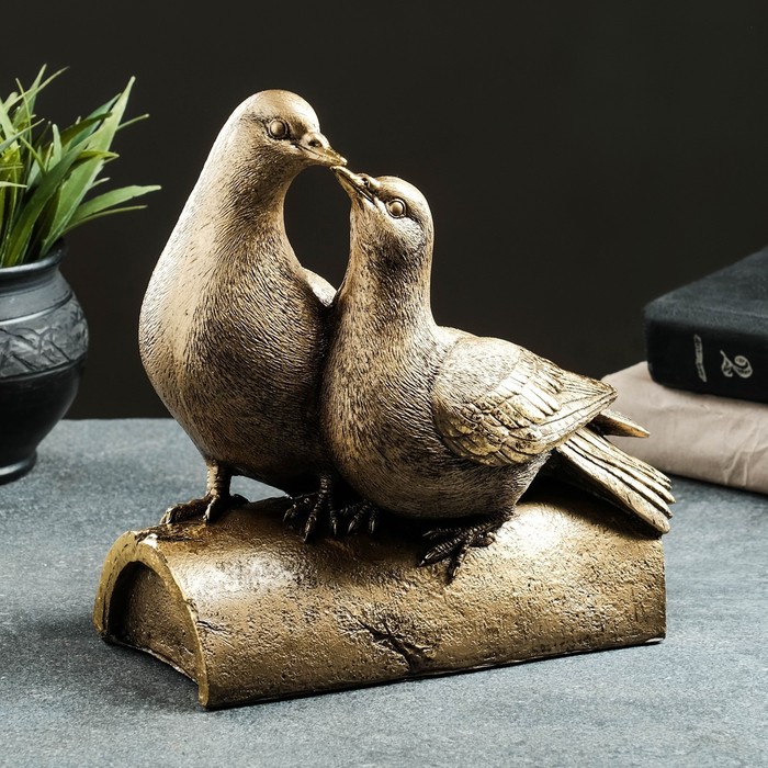 Фигура "Пара голубей на пеньке" 22х14х22 см, бронза с позолотой - Фото 1