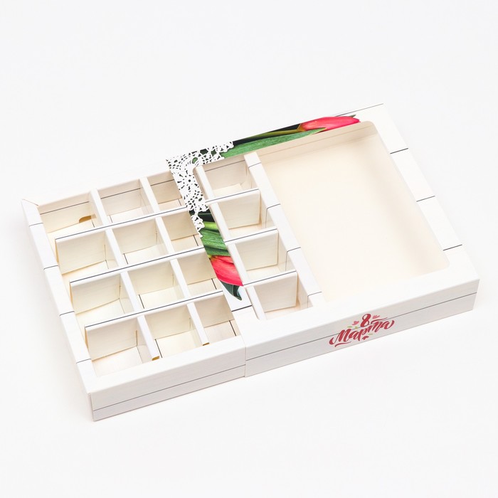 Коробка под 16 конфет , C 8 марта, 17,7 х 17,7 х 3,8 см 7511519