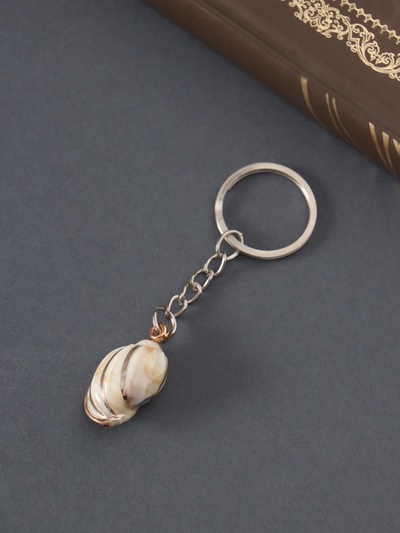 Брелок пластик "Ракушка в клетку" с золотом 3х2х1,2 см