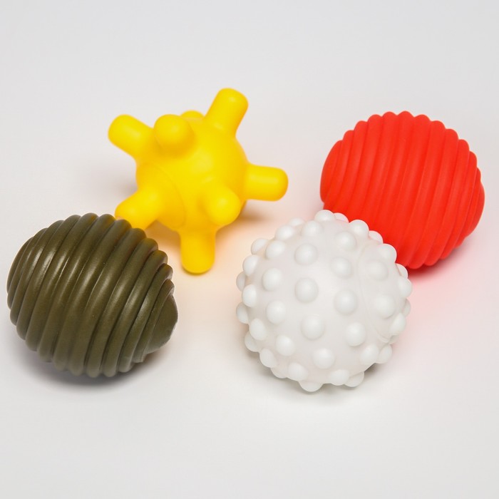 Подарочный набор развивающих мячиков «Леденец» 4 шт. - Фото 1