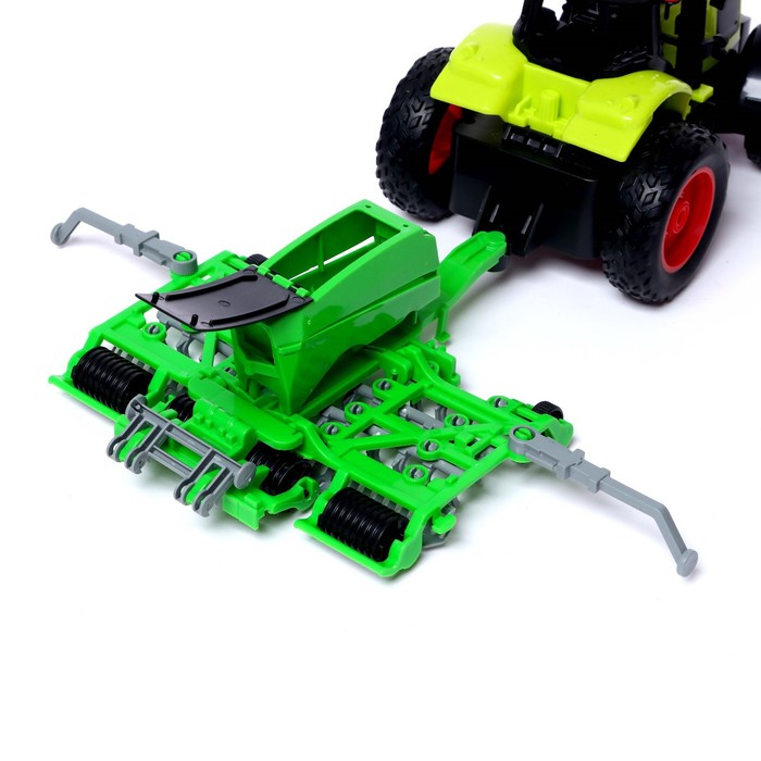 Трактор радиоуправляемый «Фермер», работает от аккумулятора 52445