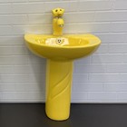 Раковина детская Comforty 0991Y, донный клапан DK-02Y, пьедестал P0991Y, смеситель 01Y, цвет жёлтый - Фото 1