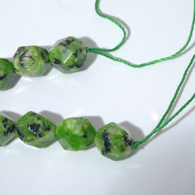 Бусины на нити шар гранёный «Хризоколла»