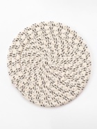 Салфетка на стол декоративная «Доляна», 18×18 см, 100% хлопок, бежевая - Фото 2