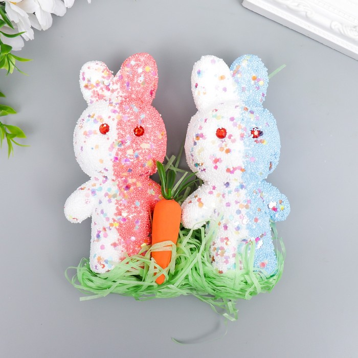 Декор "Зайчата в посыпке с морковкой и травкой" набор  розовый, голубой 12 см - Фото 1