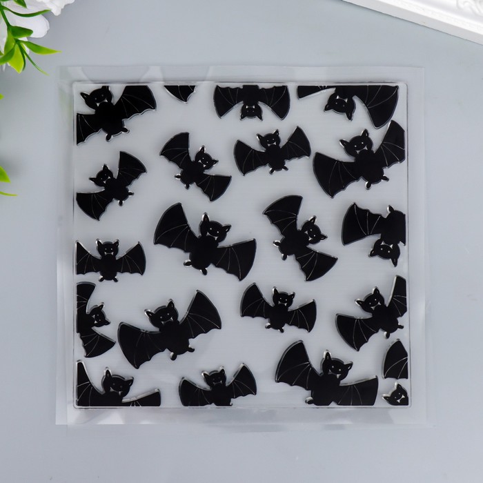 Штамп для творчества силикон "Летучие мышки" 14х14 см - Фото 1