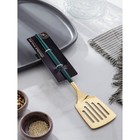 Лопатка перфорированная из нержавеющей стали Magistro «Грэйс», длина 26 см, цвет ручки зелёный, цвет головы золотой - фото 53366209