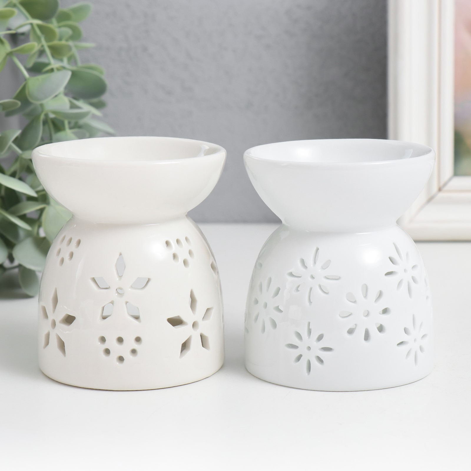 Аромалампа для эфирных масел «Кружево цветочное», керамика, белый, 8×6.5×6 см, МИКС Аромалампа для эфирных масел «Кружево цветочное», керамика, белый, 8×6.5×6 см, МИКС