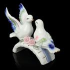 Сувенир керамика "Два голубка на мостике с цветами" 9,5х15х5,5 см - Фото 3