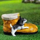 Фигурное кашпо "Ботинок с щенками" 25х18х15см - Фото 3
