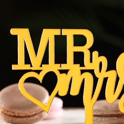 Топпер для торта «Mr&Mrs», золото