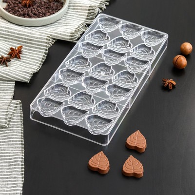 Форма для конфет и шоколада KONFINETTA «Листочки», 27,5×13,5×2,5 см, 21 ячейка (4×3×0,8 см)