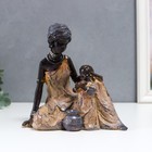 Сувенир полистоун "Мама с ребёнком. Африка" 19х18 см - Фото 1