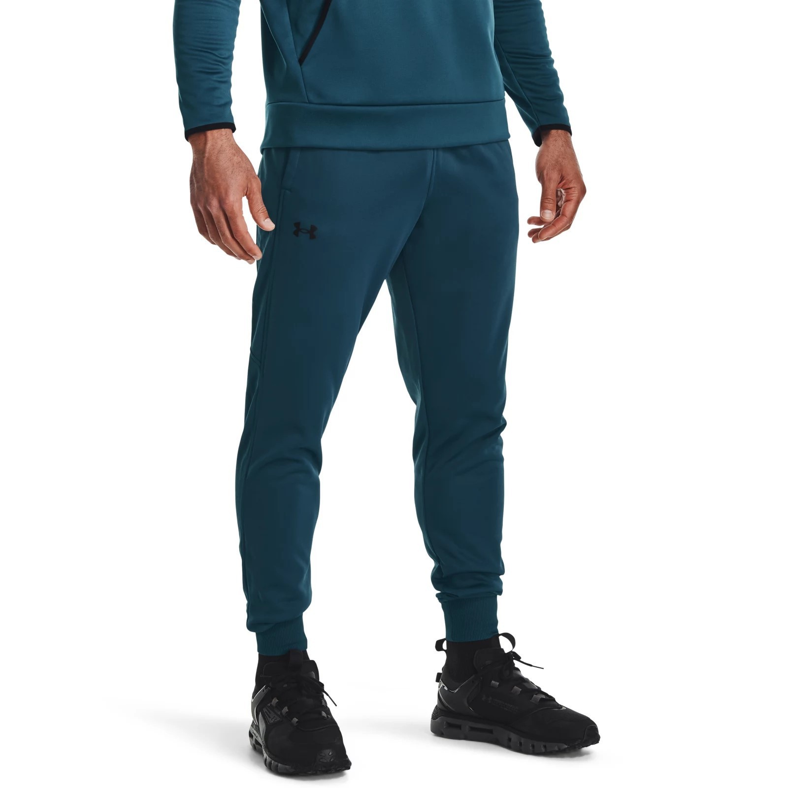 Under armour discount joggers fleece