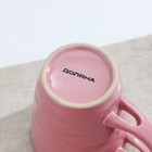 Кружка керамическая с ложкой Доляна «Ноель», 280 мл, цвет розовый - Фото 4