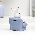 Копилка "Зайка Тоша с подарком" 10x10x14см - фото 24423806