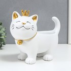 Сувенир полистоун подставка "Спящий кот в короне" белый 21х12х25 см - фото 7779845