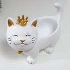 Сувенир полистоун подставка "Спящий кот в короне" белый 21х12х25 см - фото 7779851