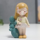 Фигурка полистоун «Малышка с пузырём и кактусами», 10×4×6 см, МИКС - фото 44359557