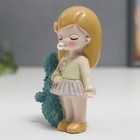 Фигурка полистоун «Малышка с пузырём и кактусами», 10×4×6 см, МИКС - фото 44359559