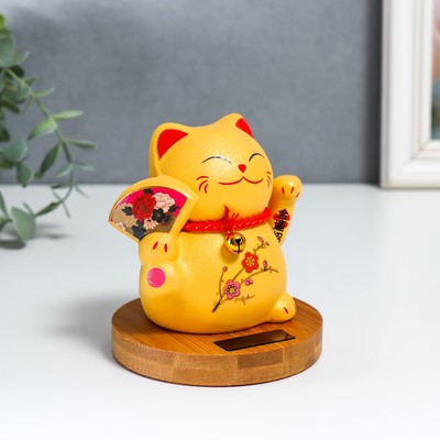 Маятник настольный антистресс «Манэки-нэко с веером и сакурой», керамика, от солнечных батарей, 10×10×12 см
