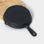 Сковорода чугунная «Авиньон», 21.5×15.5×2.5 см, с 2 сливами, на деревянной подставке - Фото 7