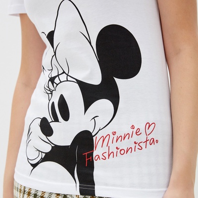 Футболка Minnie Fashionista Минни Маус, белая, размер 46