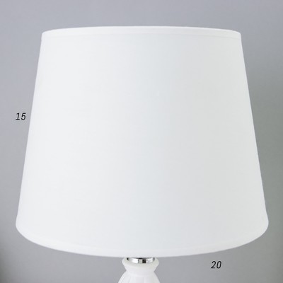 Лампа настольная «Шанталь» 1хЕ14 40 Вт белый 20×20×30 см RISALUX