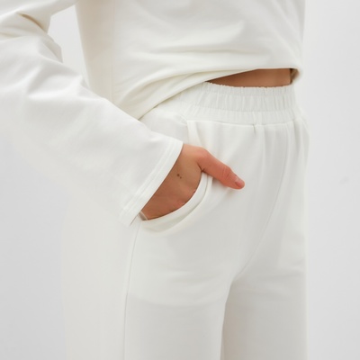 Костюм женский (джемпер, брюки) MINAKU: Casual Collection, размер 44, цвет экрю