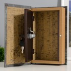 Шкатулка книга-сейф «Железная защита», дерево, с замком, 21×13×5 см - Фото 3