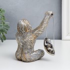 Сувенир полистоун "Орангутанг качает малыша в колыбельке" золото 14х9х13 см - Фото 3