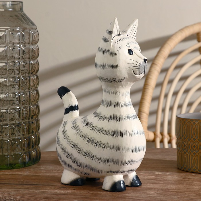 Сувенир «Кошечка», 15×25×8 см, дерево