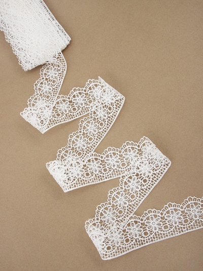 Кружево гипюровое, 45 мм, 6.8±0.5 м, цвет белый