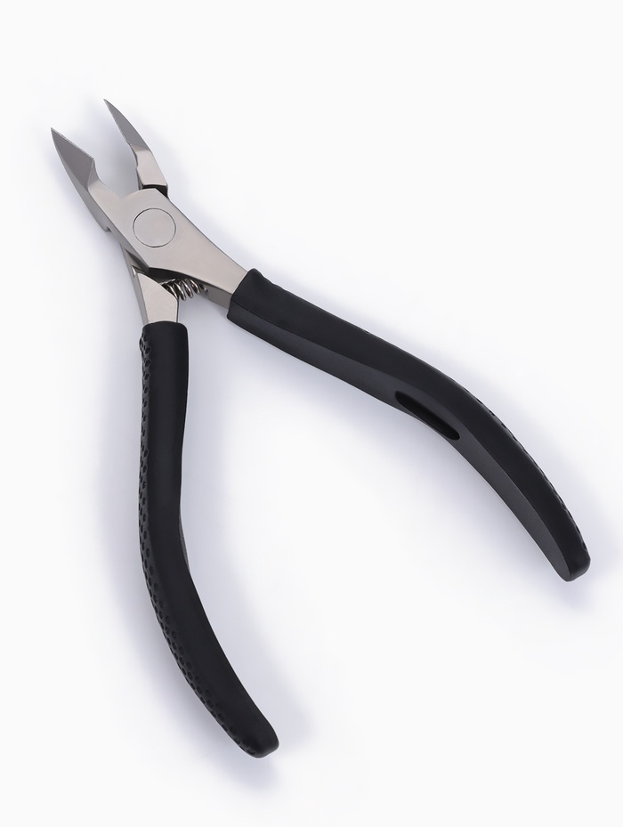 Кусачки педикюрные, скрытая пружина, прорезиненная ручка, 11 см, длина лезвия-12 мм, чёрные, серебристые - Фото 1