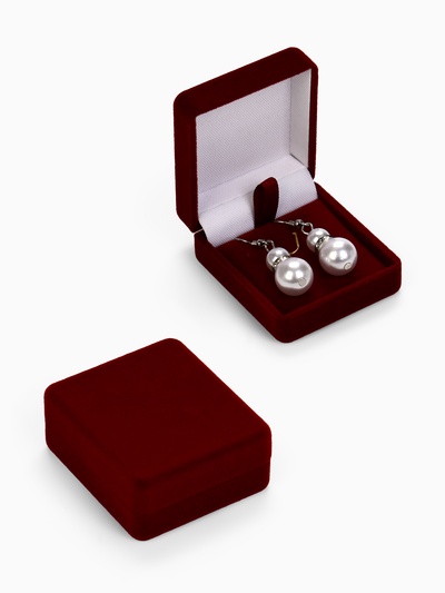 Футляр бархатный под серьги, кулон «Традиции», 4.5×5×2 см, бордовый