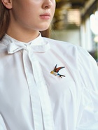 Брошь «Птичка», ласточка, цветная в золоте - Фото 2