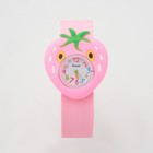 Часы наручные детские «Клубничка», кварцевые, ремешок силикон, розовые - Фото 1
