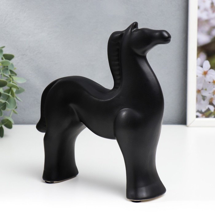 Сувенир керамика "Чёрный конь" матовый 21х5,5х20 см