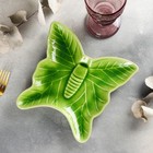 Блюдо керамическое сервировочное «Бабочки», 21,5×20,5 см, цвет зелёный - фото 2699480