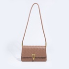 Сумка женская мессенджер на клапане, 22×8×14 см, коричневая - Фото 9