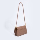 Сумка женская мессенджер на клапане, 22×8×14 см, коричневая - Фото 7