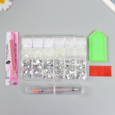 Набор для творчества «Белый», набор 24 вида, стразы, полубусины, инструмент, пинцет, подставка, мат