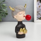 Сувенир полистоун "Девочка с оленьими рожками с красным пузырём, с сердечками" 12х7х9 см - фото 21514046